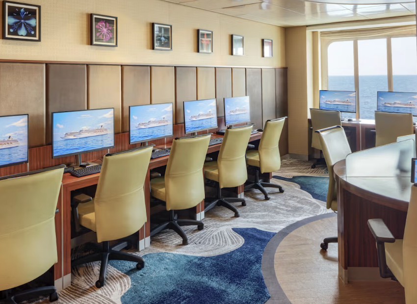 Computer University at Sea